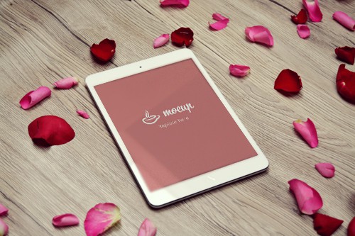 iPad Mini Mockup with Rose Petals PSD