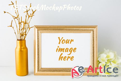Landscape gold frame mockup - Creativemarket 693239